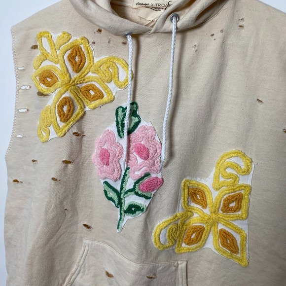 NWT FREE PEOPLE TRICIA FIX CHENILLE FLOWER CUT OFF HOODIE SWEATSHIRT MEDIUM 💚💛 - Picture 2 of 5